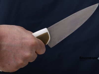 Житель Башкирии вонзил нож в спину своего знакомого