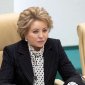 Спикер Совета Федерации Валентина Матвиенко призвала разобраться с резким ростом цен на учебники
