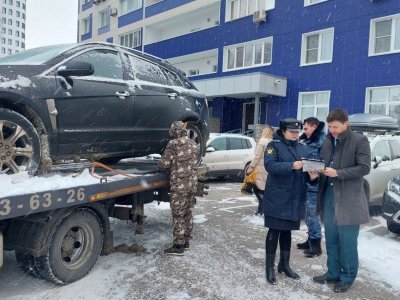 В Башкирии за долги по налогам арестовали несколько элитных автомобилей