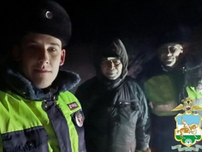 В Башкирии инспекторы ДПС нашли в лесу заблудившегося в метель охотника