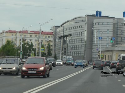 После ремонтных работ дороги в городе восстанавливают безобразно - мэр Уфы