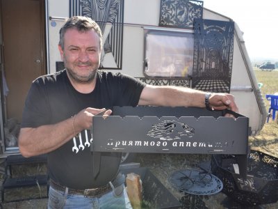 Мастер из Башкирии выковал из металла логотип фестиваля «Башҡорт аты» 