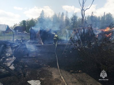 Житель Башкирии получил ожоги при пожаре в частном доме