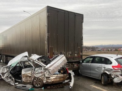 В Башкирии на трассе М-5 «Урал» столкнулись пять машин, есть пострадавший