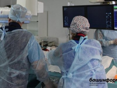 В Башкирии пациентке с раком кишечника провели уникальную операцию