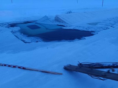 В Башкирии водолазы извлекли погибшего водителя из утонувшей фуры