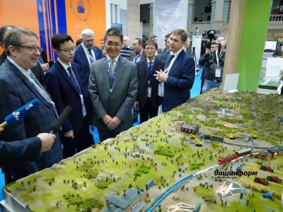 В Москве на форуме «Транспорт России» стенд Башкирии посетили инвесторы из КНР