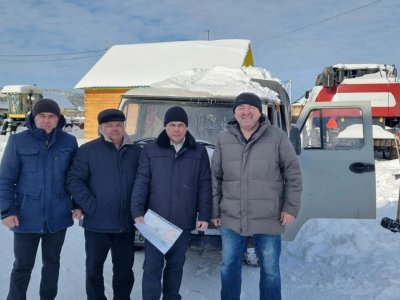 Руководитель фермерского хозяйства Башкирии передал в зону СВО новый УАЗ