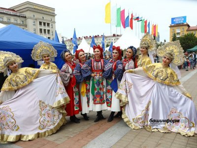 В Уфе на улице Ленина в День города состоялся фестиваль «Уфа, гуляем!»