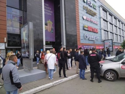 Из уфимского торгового центра экстренно эвакуировали 150 человек