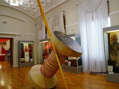 В Уфе открылась выставка вышивального искусства народов Башкирии «Золотая игла»