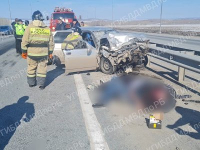 В Башкирии при столкновении с грузовиком погиб пассажир из «ВАЗ-2112»