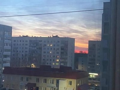 Небо в Башкирии окрасилось в российский триколор