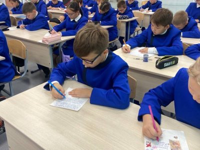 Школьники Башкирии написали письма детям из ЛНР