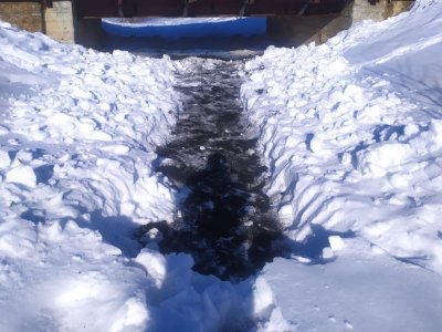 В Башкирии чрезвычайные службы приступили к чернению льда