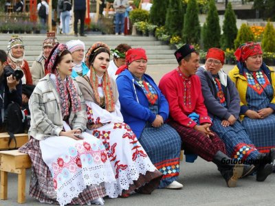 «Добро пожаловать! Сардэчна запрашаем!» - в Уфе открылся фестиваль этнических культур «Улица дружбы»