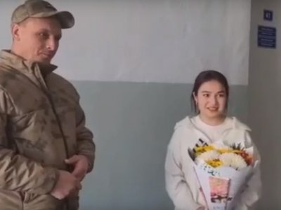 Боец башкирского батальона с позывным «Монах» встретился со школьницей, которая написала ему письмо