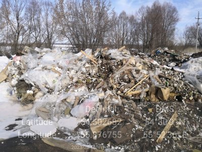 Возле Булгаково под Уфой устроили свалку отходов ремонта и стройки