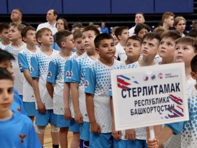 Юные гандболисты из Башкирии вышли в полуфинал первенства России