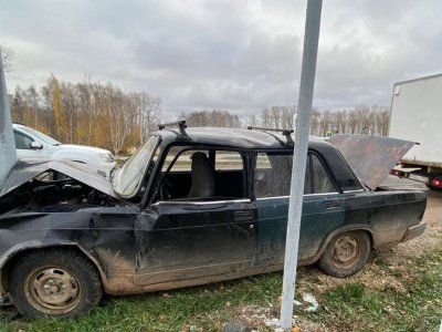 В Башкирии ранее судимый 17-летний парень во время «покатушек» с другом разбил чужую машину