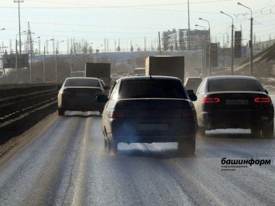 Жителей Башкирии предупредили о мокром снеге и гололедице на дорогах