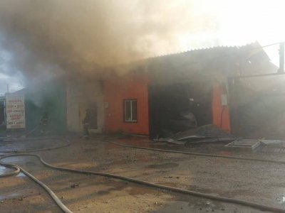 В Башкирии загорелось одноэтажное здание