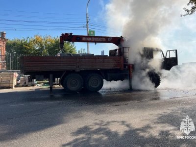 В центре Уфы сгорел «КамАЗ»