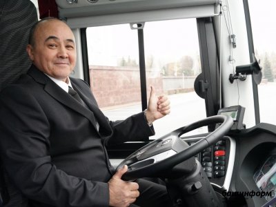 Глава Башкирии поручил представить к награде водителей автобусов, перевозящих участников СВО
