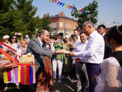 «Получилось еще ярче и масштабнее»: Глава Башкирии оценил организацию фестиваля «Купец 2.0»