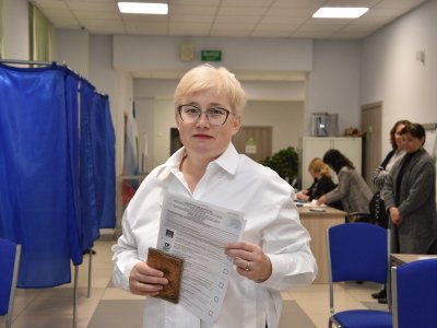 Тамара Тансыккужина проголосовала на избирательном участке в Уфе