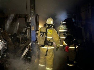 В Башкирии при пожаре в салоне машины найден труп мужчины