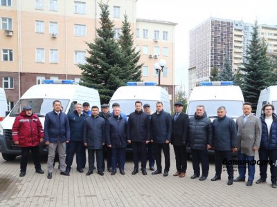 Больницы Башкирии получили 10 автомобилей скорой медицинской помощи