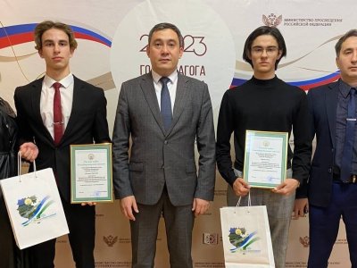 Министр образования назвал гордостью Башкирии школьников, спасших сверстников из пожара