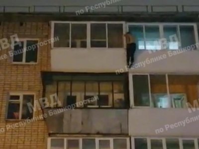Человек-паук отдыхает: житель Башкирии забрался на крышу дома, пытаясь скрыться от полицейских