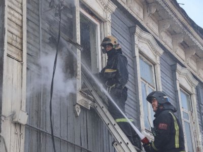 Стали известны подробности пожара в жилом доме в Уфе