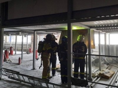 В Уфе в производственном помещении на улице Глазовская произошел пожар, пострадавших нет