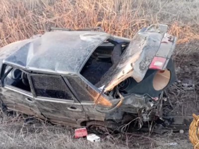 В Башкирии машина с 18-летним водителем и пятью его друзьями опрокинулась в кювет