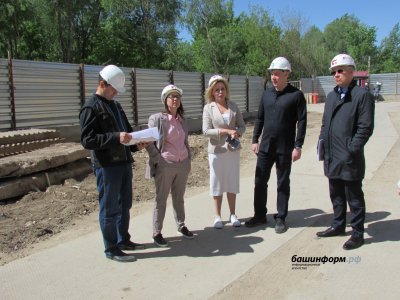 Специалисты госжилстройнадзора оценили ход строительства нового жилого комплекса в Уфе