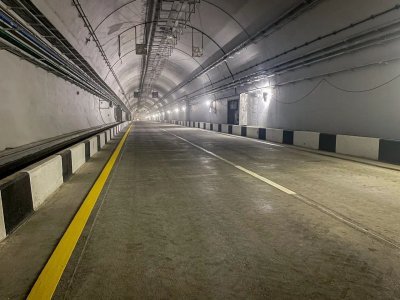 В северном тоннеле Восточного выезда нанесена дорожная разметка