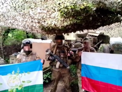 Военнослужащие из Башкирии, находящиеся на СВО, поздравили жителей страны с Днем России