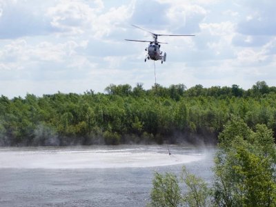 В Уфе спасатели провели тренировку по тушению лесных пожаров