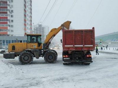В Уфе для уборки снега задействуют 232 единицы коммунальной техники