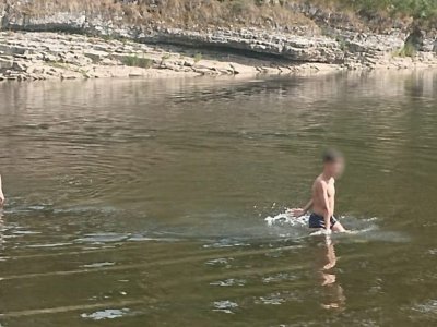В Башкирии двое детей едва не утонули в речке