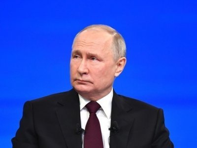 Владимир Путин сдал документы в ЦИК для регистрации кандидатом в президенты
