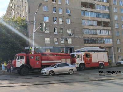 В Уфе на улице Свердлова горит многоквартирный девятиэтажный дом