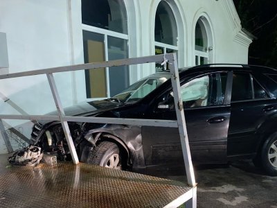 В Башкирии уходящего от погони пьяного «гонщика» остановило здание магазина