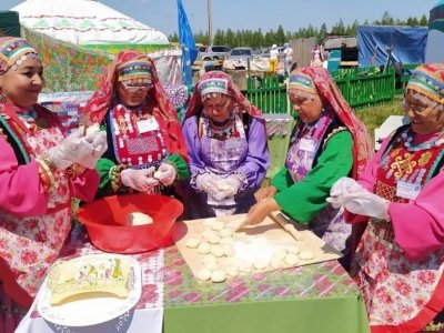 В Башкирии межнациональный проект завершился праздником национальной кухни «Лепешка»