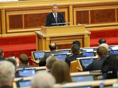 Глава Башкирии обратился к вновь избранным депутатам Госсобрания - Курултая республики