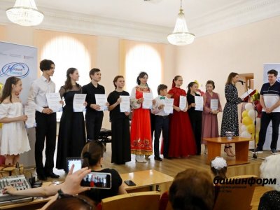 «Это рекорд!»: Денис Мацуев вручил 10 стипендий «Новые имена» юным талантам Башкирии