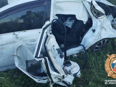 В Башкирии машина опрокинулась в кювет: водитель погиб, пассажиры в больнице